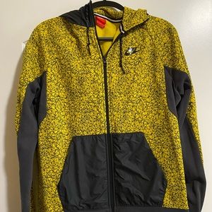Men’s Nike jacket with hood